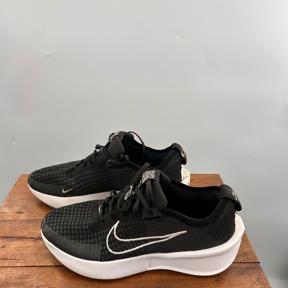 Nike Interact Run Womens Black White Running Shoes FD2292-003 Size 9